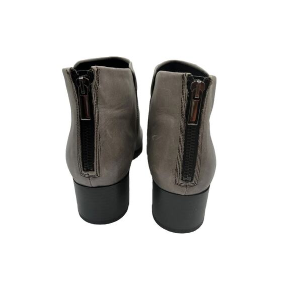 Clarks Elvina Dawn Gray Taupe Soft Leather Distress Booties 10 Western 20-01 - Picture 6 of 10